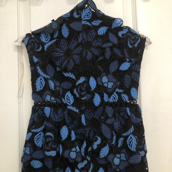 Elliatt Times Floral Strapless Dress Blue - Picture 4 of 10